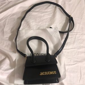 Jacquemus Le Chiquito